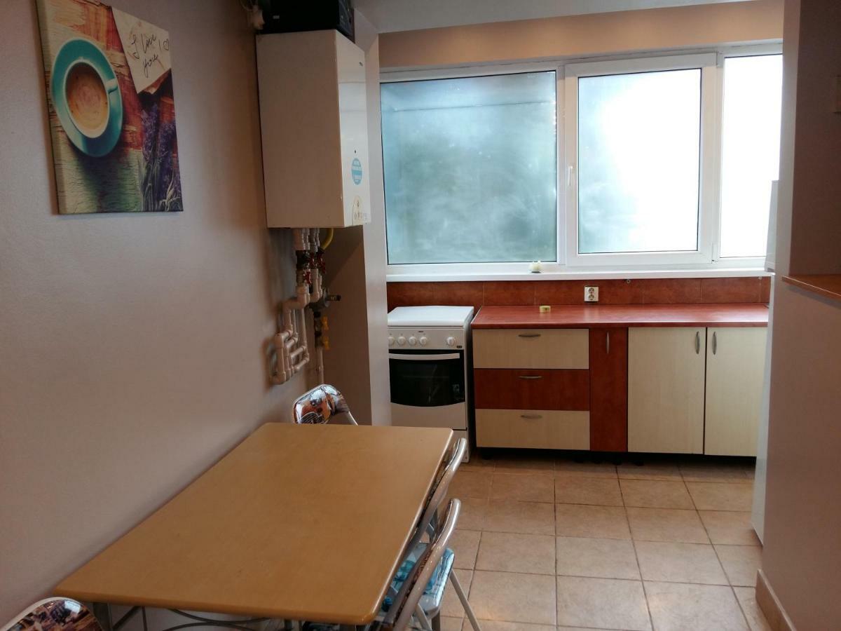 Apartament Laurentiu - Etaj.1 Bucureşti Eksteriør bilde